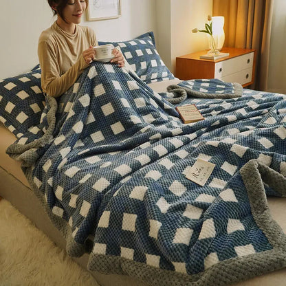 ChenilleCloud Dreamweave Blanket